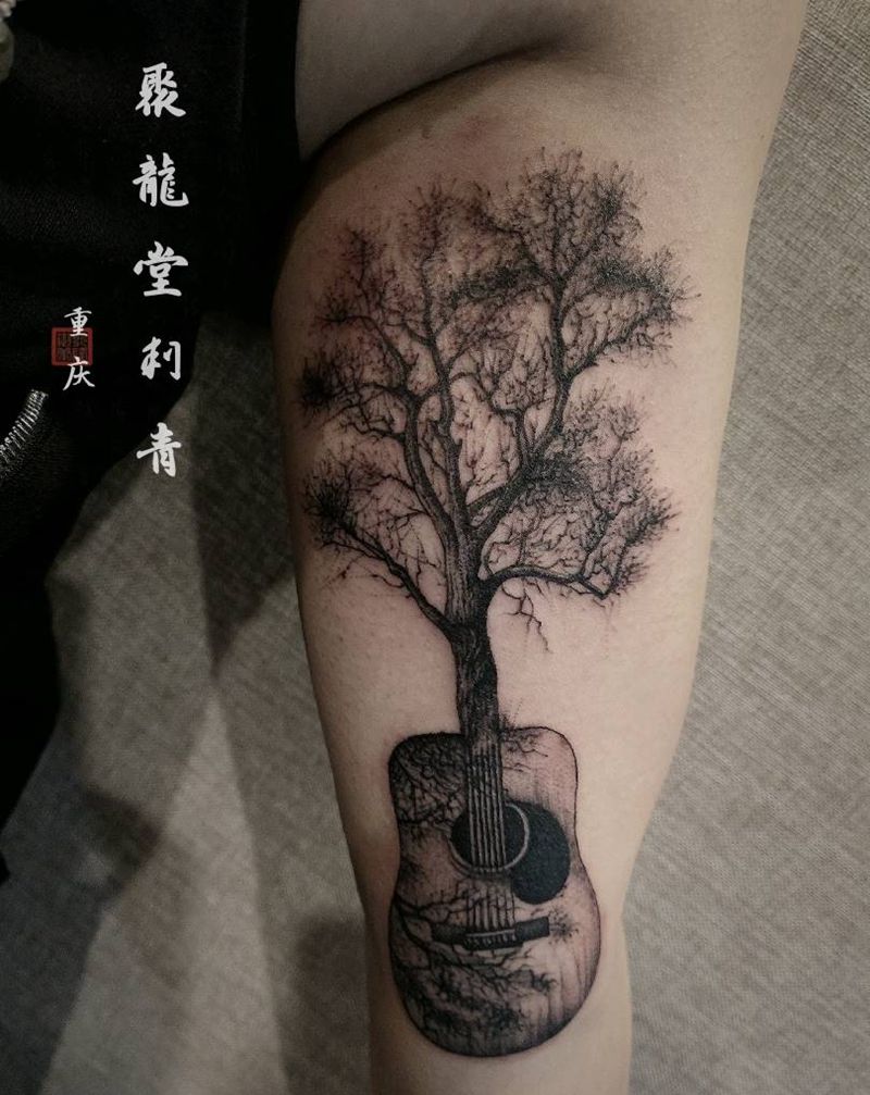 树纹身图片_手臂Old School新传统纹身图案