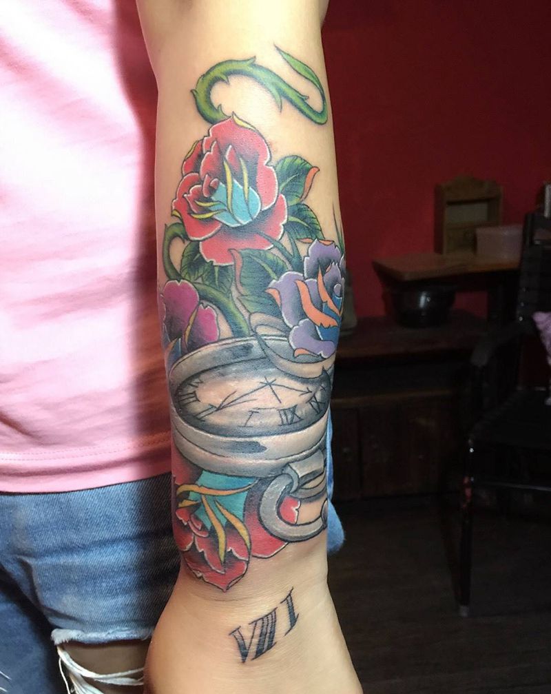 玫瑰怀表纹身图片