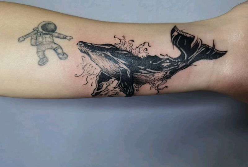 鲸鱼纹身图片_手臂纹身图案