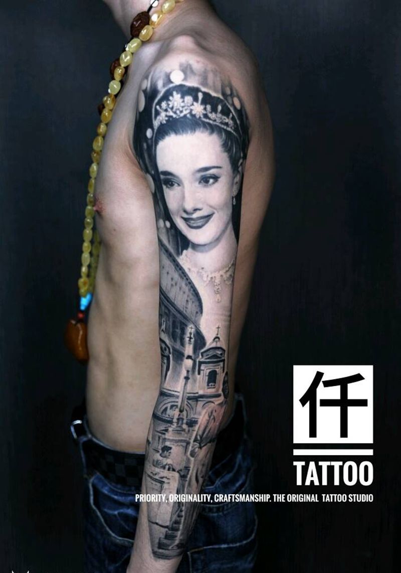 原创罗马假日题材花臂纹身图片_手臂欧美肖像写实人物静物原创成品纹身图案