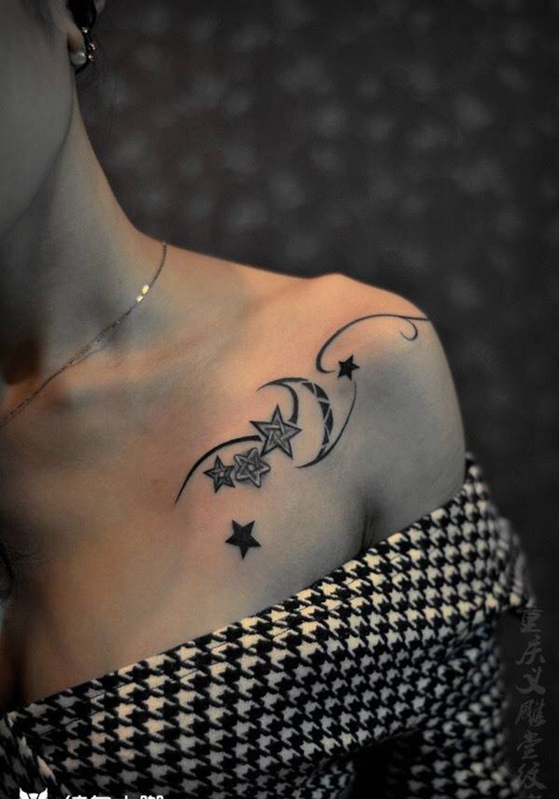 女人纹身纹身图片_颈部字符纹身图案