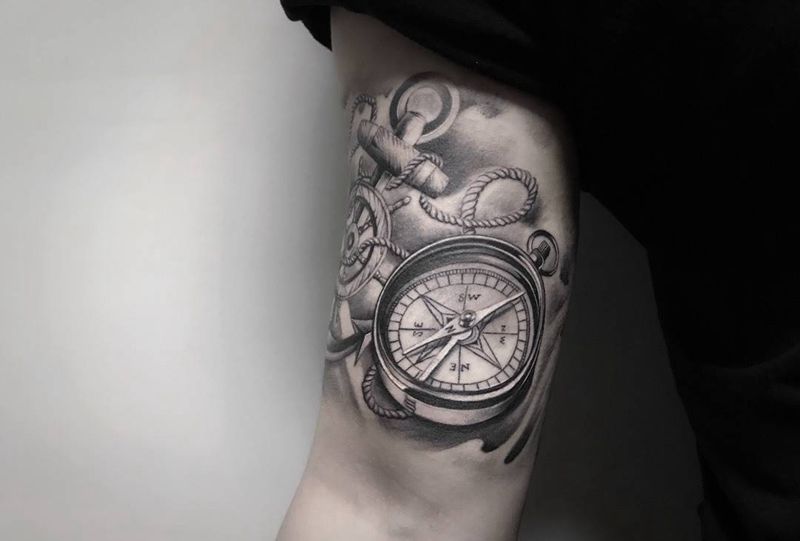 指南针【根作品】纹身图片_手臂欧美写实指南针纹身图案