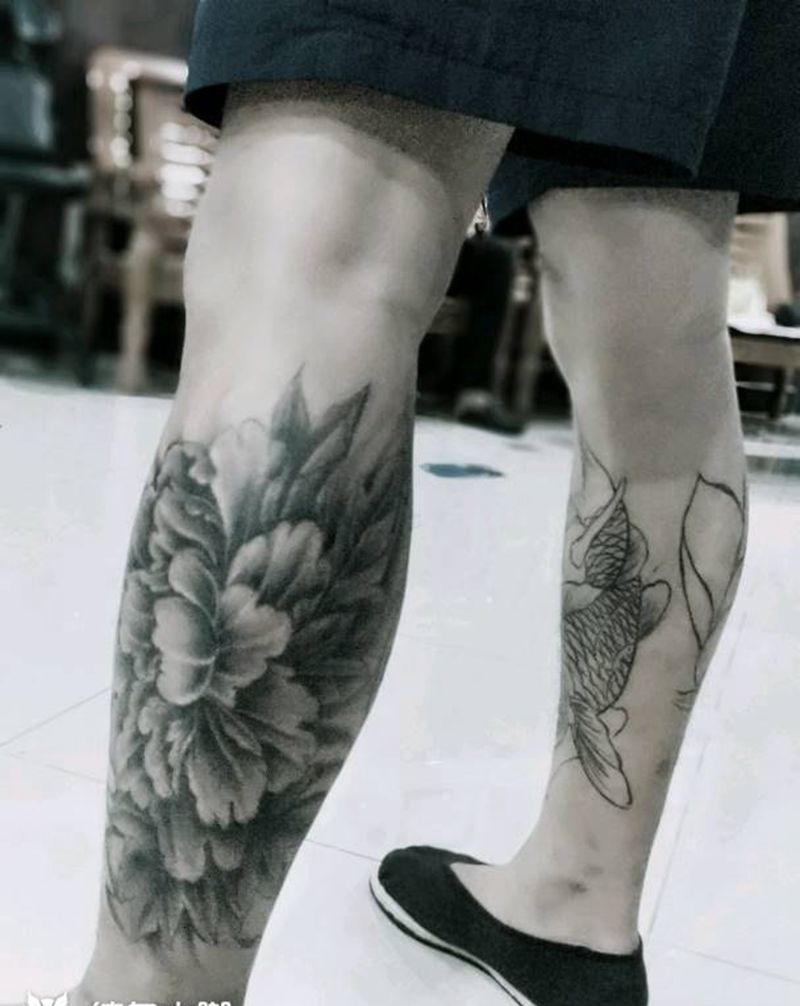 还有一条腿没完工呢纹身图片_脚部传统纹身图案