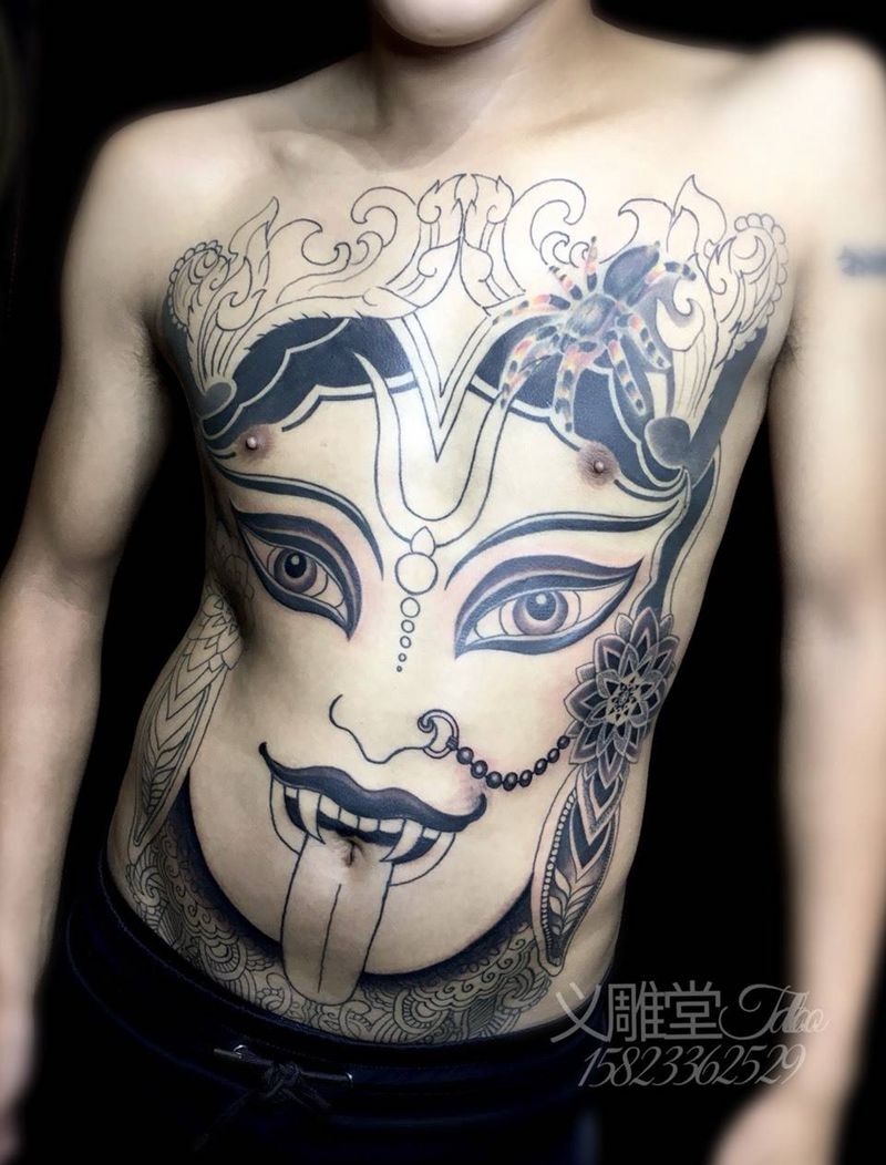 伽梨女神刺青纹身图片_腹部New School重庆纹身图案