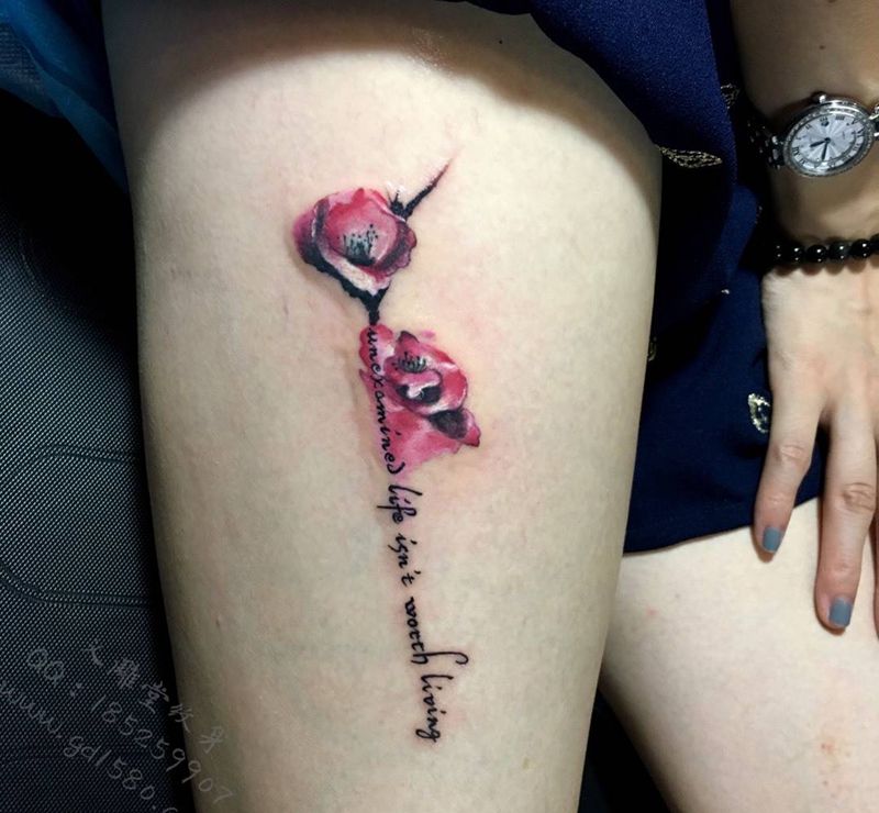 大腿纹身纹身图片_清新腿部纹身图案