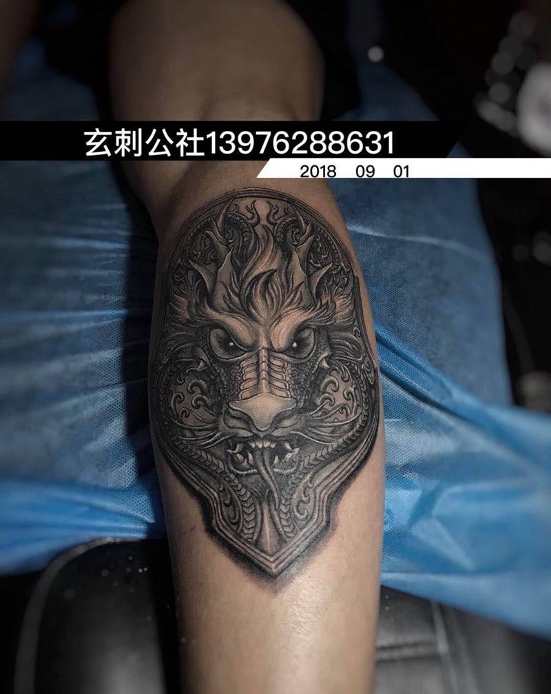 龙盾纹身图片