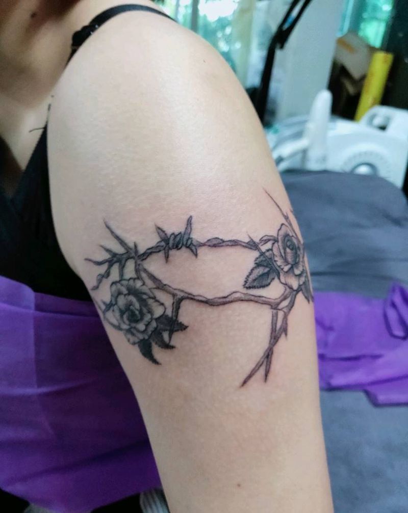 带刺玫瑰纹身图片_手臂纹身图案