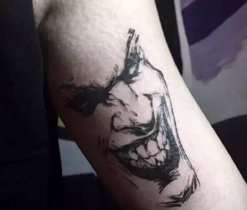 素描风格纹身图片_成品手臂欧美清新几何静物图腾纹身图案