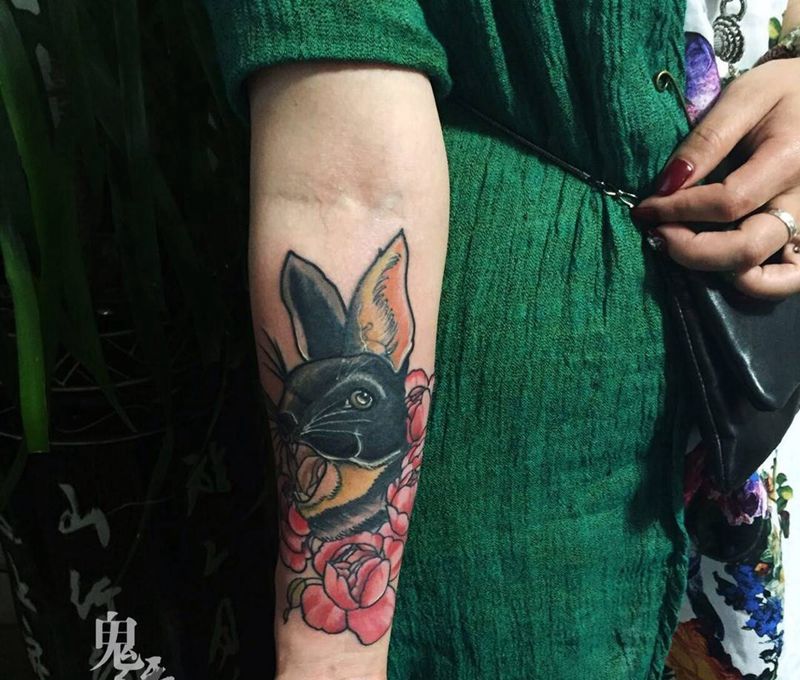 New school兔子纹身图片_成品手臂欧美动物纹身图案