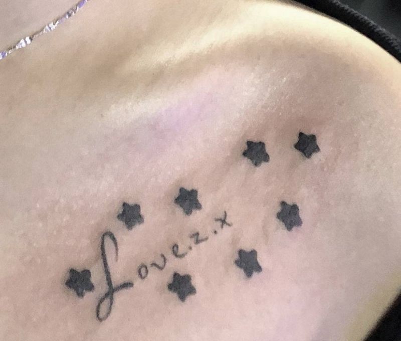 鲸鱼遮盖纹身纹身图片_肩部水墨鲸鱼纹身图案