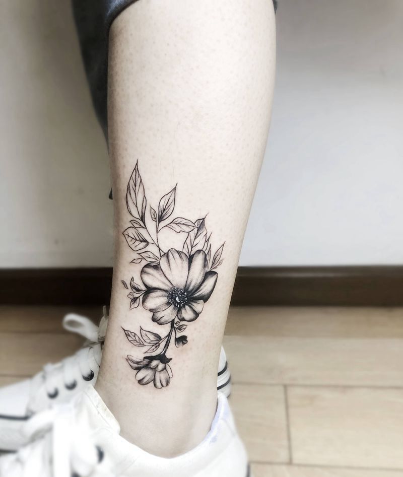 素花纹身图片_腿部纹身图案