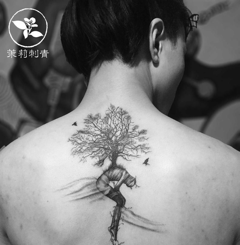 树人纹身图片_成品插画背部清新植物纹身图案
