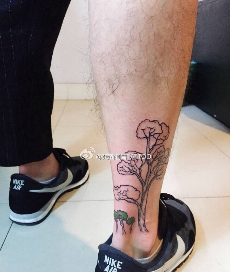 线条生命树纹身图片_成品脚部清新写实几何植物黑灰纹身图案