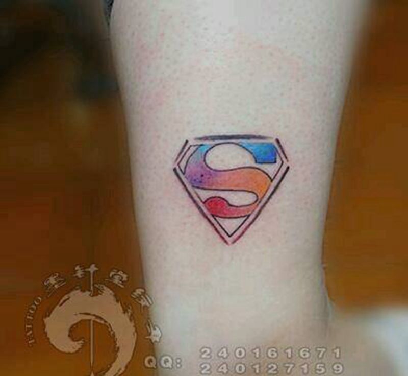 做超人的感觉纹身图片