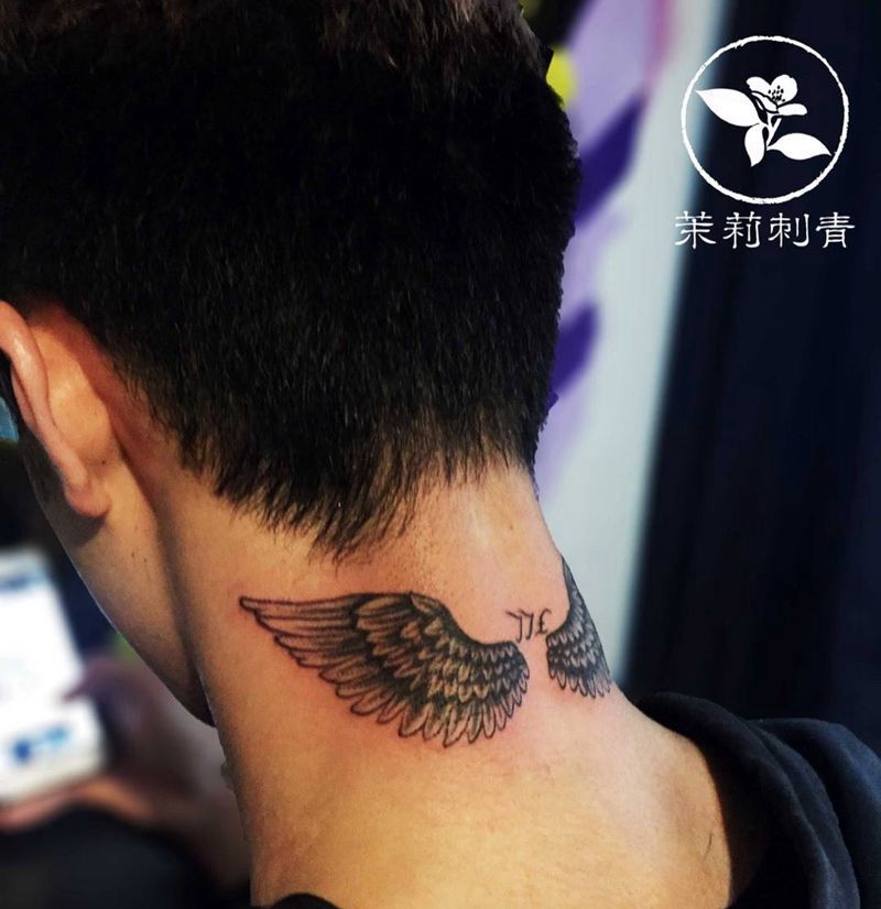 翅膀纹身图片_成品手稿颈部欧美原创纹身图案