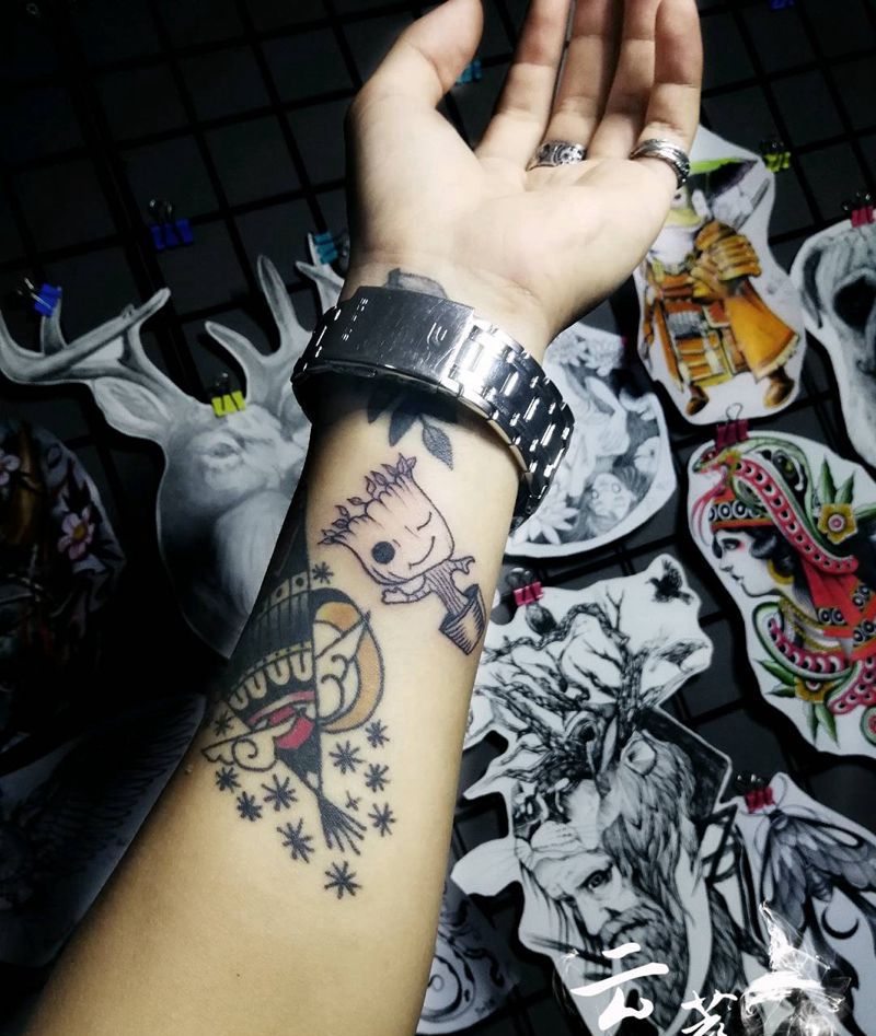 小树纹身图片_手臂可爱纹身图案