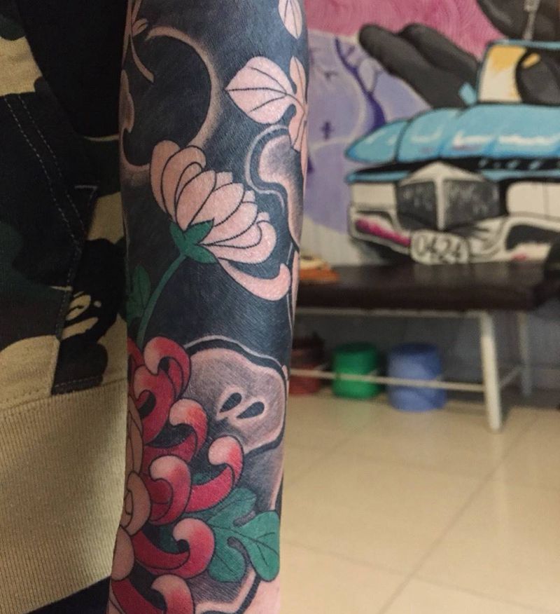 菊花 小臂纹身图片_成品手臂传统植物纹身图案