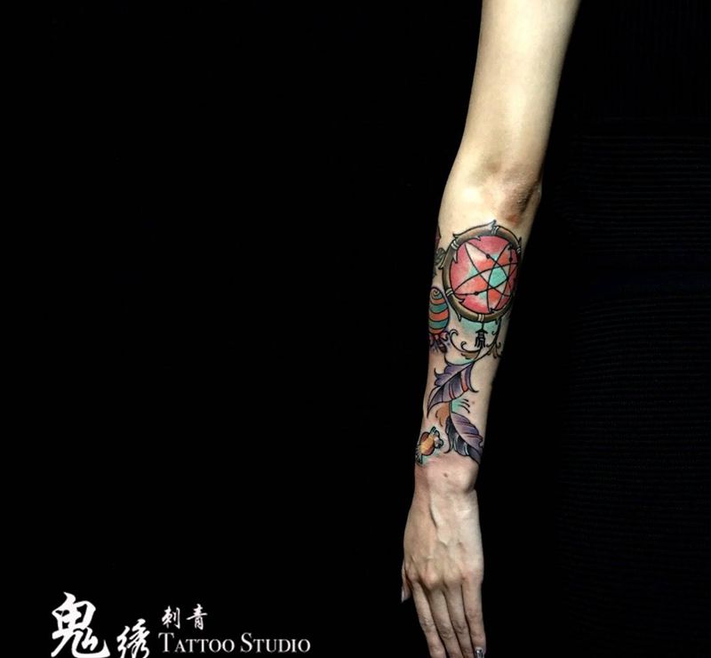 捕梦网包小臂纹身图片_成品手臂欧美植物静物刺青纹身图案