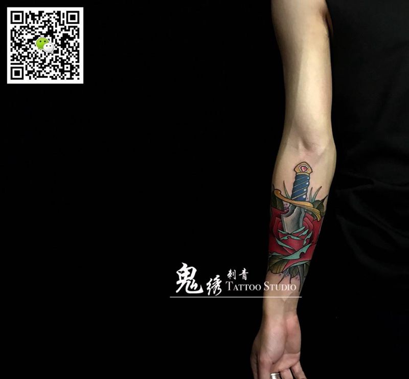 New school匕首纹身图片_成品手臂欧美静物原创刺青纹身图案