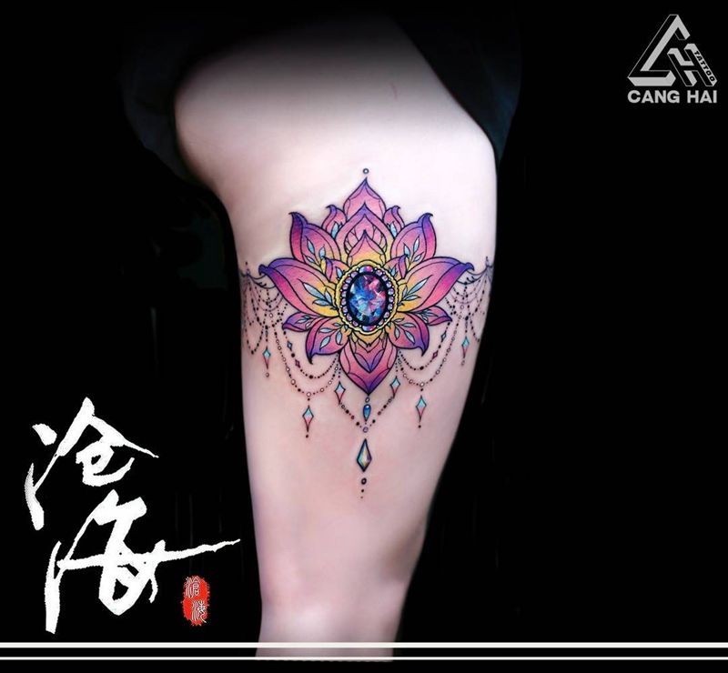 蕾丝小花纹身图片