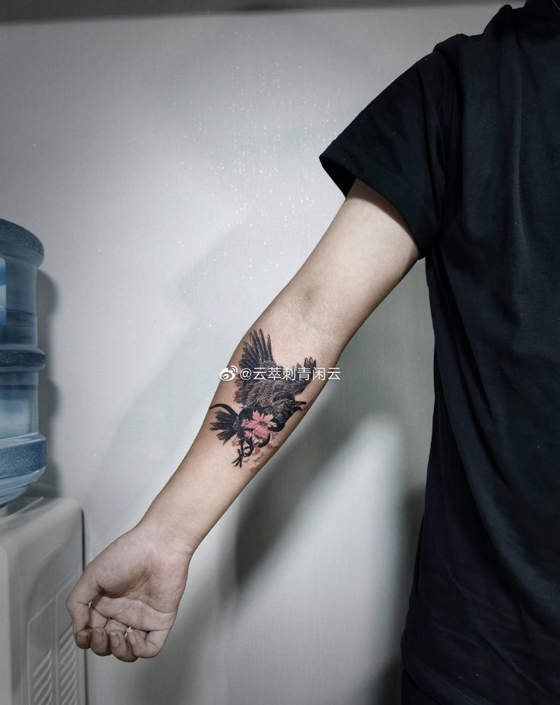 乌鸦纹身图片_手臂纹身图案