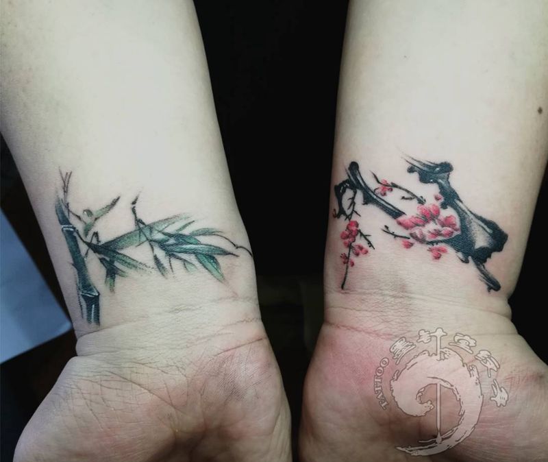 中国特色竹、梅花纹身图片_手部水墨水彩纹身图案