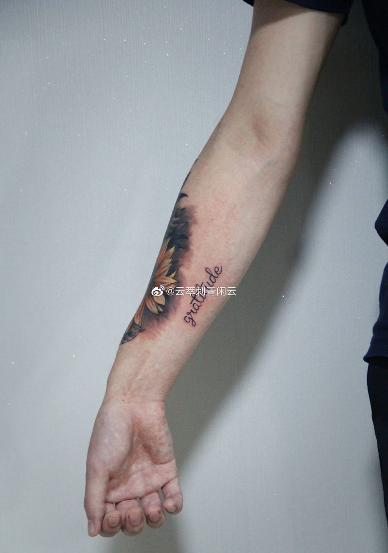 小英文纹身图片_手臂纹身图案