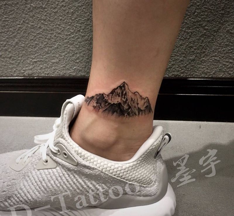 亚丁山纹身图片_原创刺青匠重庆重庆店成品纹身图案