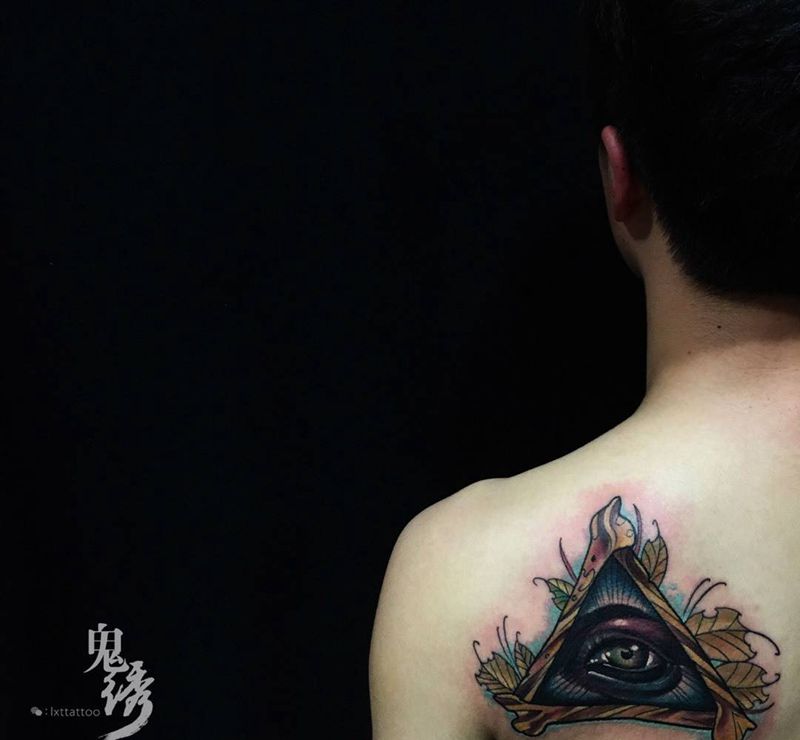 权势之眼纹身图片_成品肩部背部欧美刺青原创纹身图案