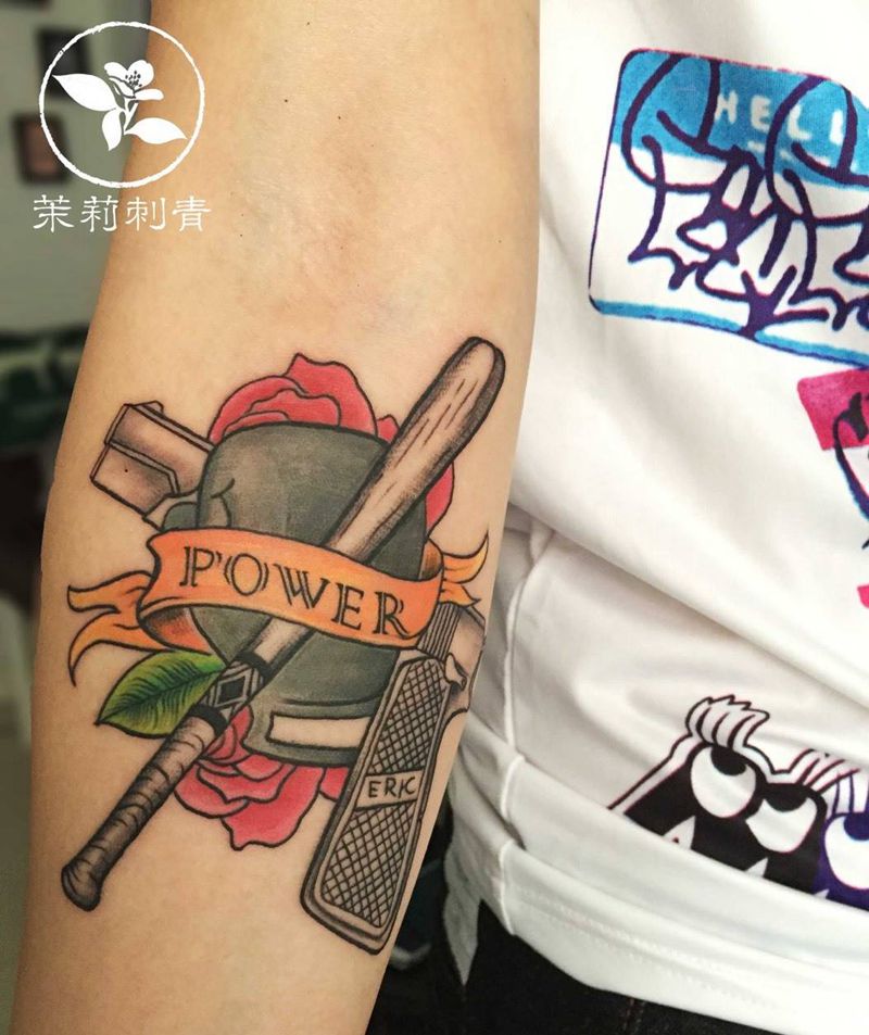 拳击手套纹身图片_成品手稿手臂欧美静物纹身图案