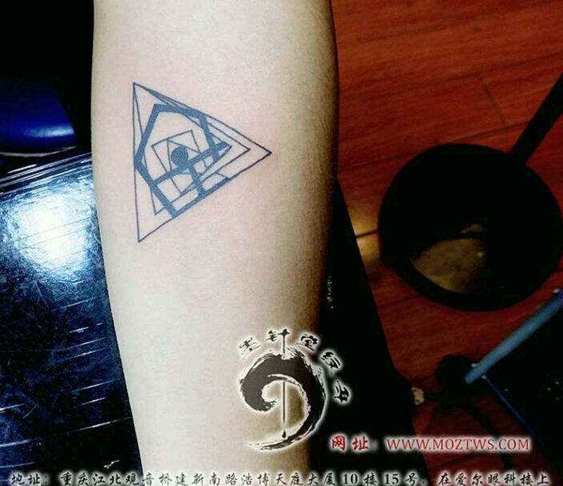 几何图形纹身图片