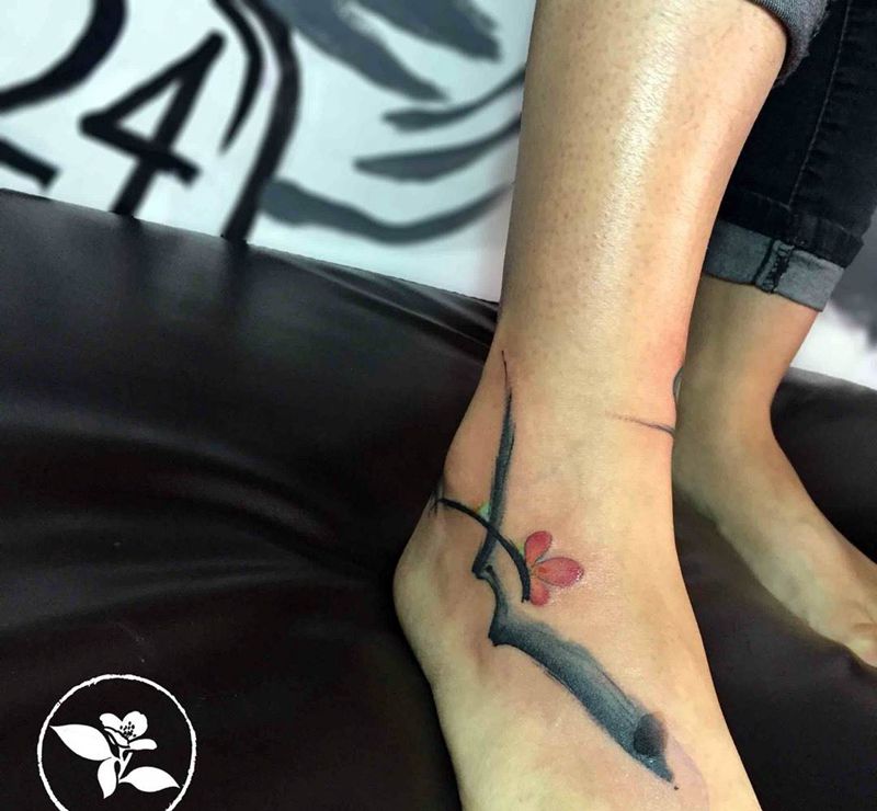 脚环纹身图片_成品手稿脚部清新水墨纹身图案