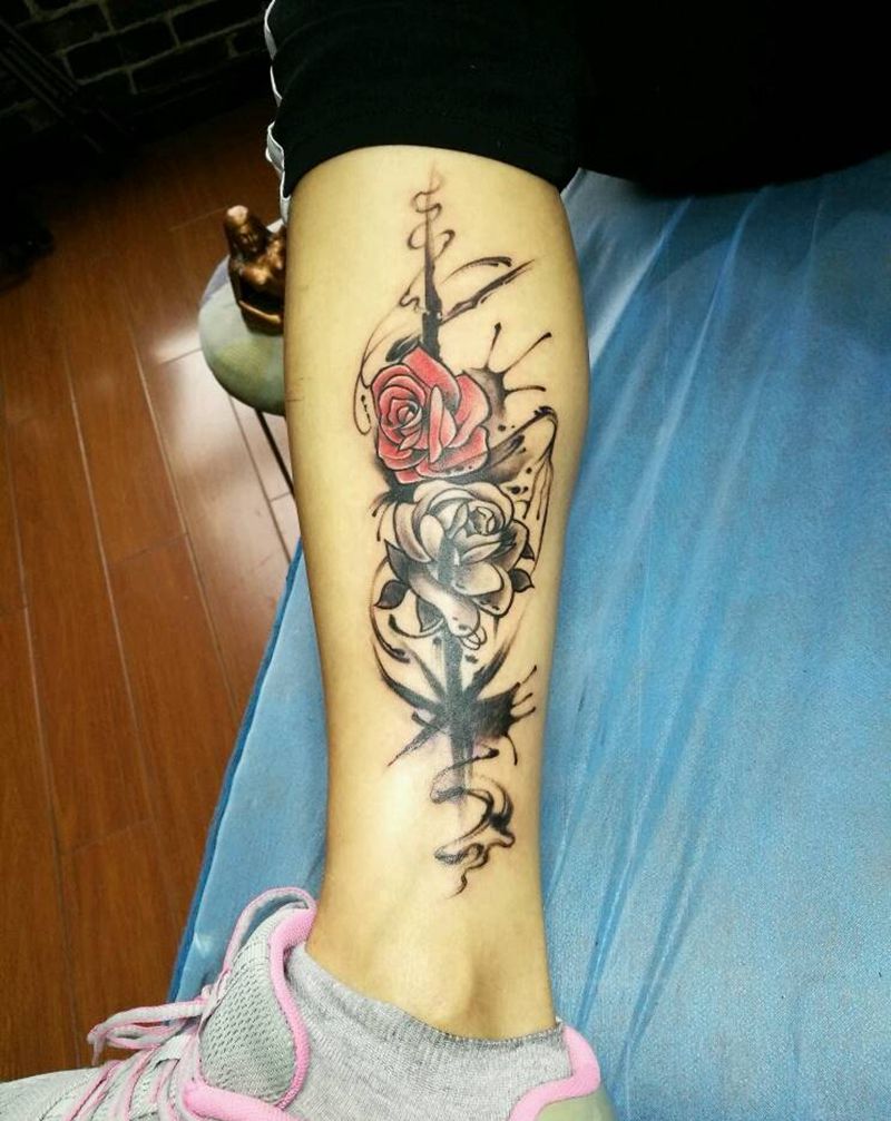泼墨玫瑰遮盖纹身图片_腿部手臂水墨欧美写实纹身图案