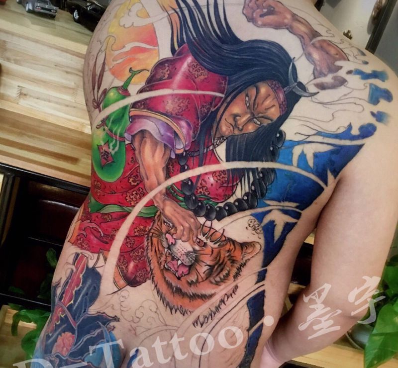 武松打虎纹身图片_刺青匠重庆重庆店纹身图案