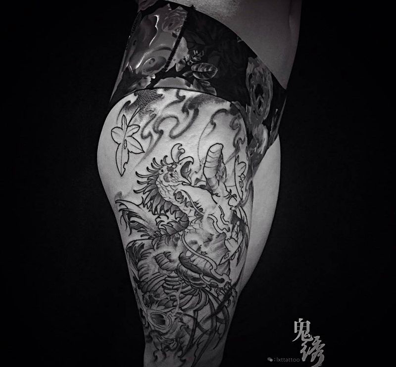 浴火凤凰纹身图片_腿部传统动物刺青纹身图案