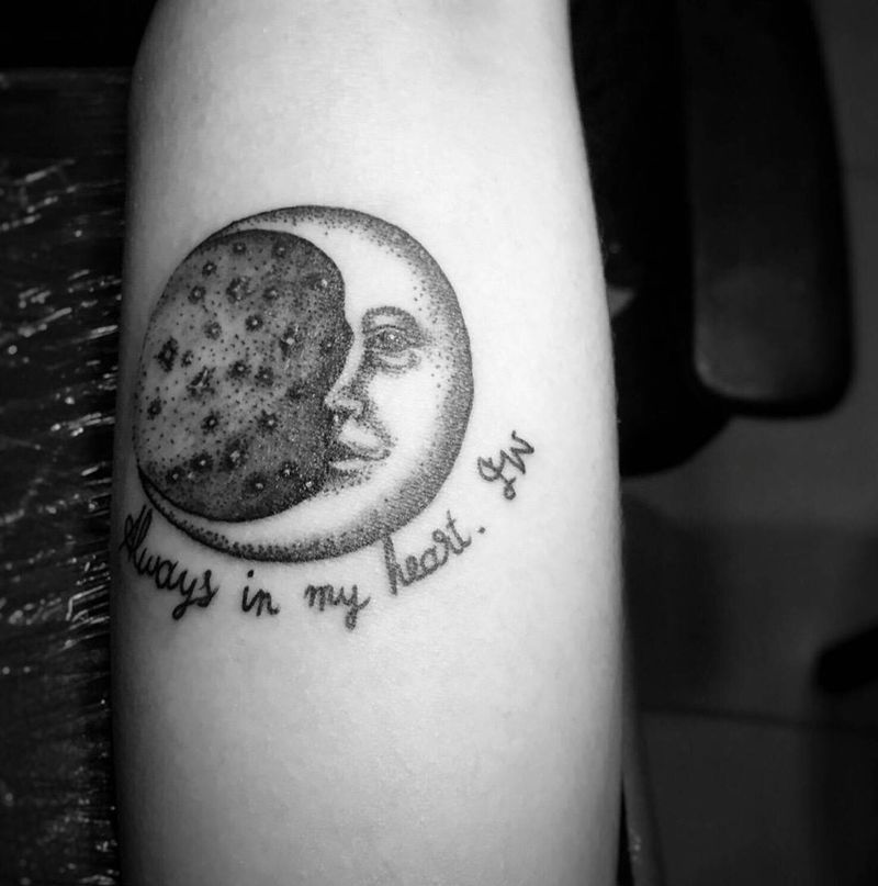 情侣纹身纹身图片_成品手臂清新几何黑灰点刺纹身图案