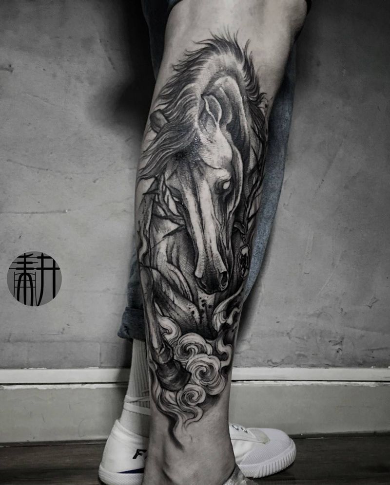 暗黑马纹身图片_腿部点刺马原创纹身图案