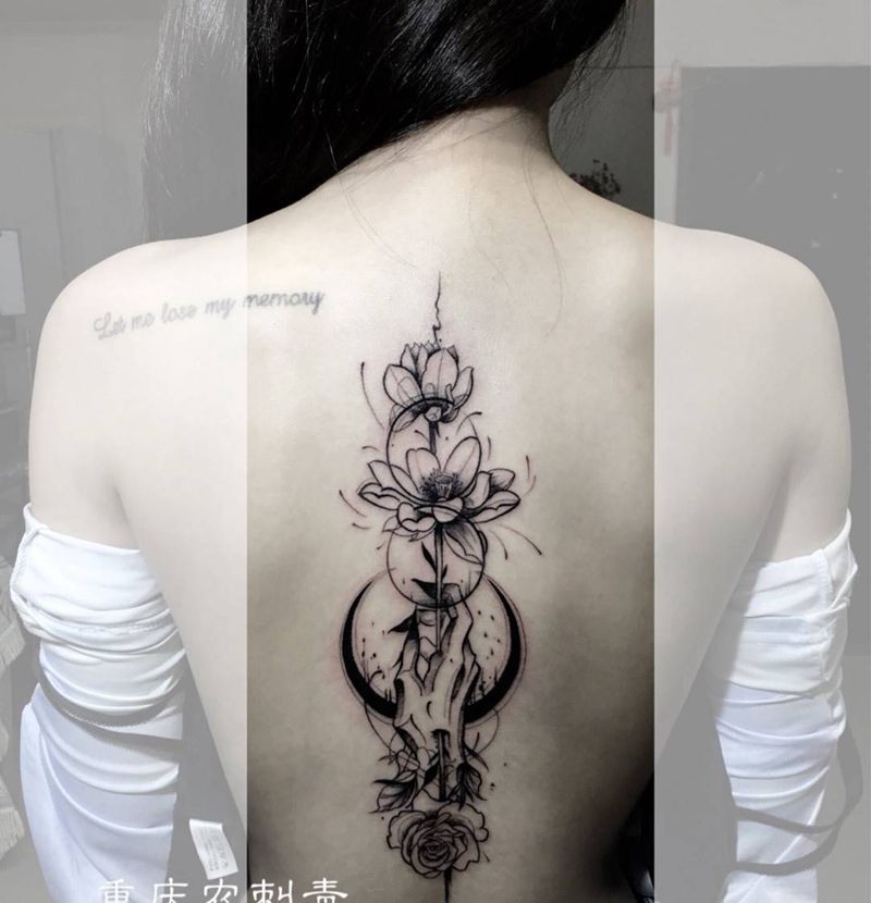 后脊莲花纹身图片_背部腰部几何水墨莲花纹身图案