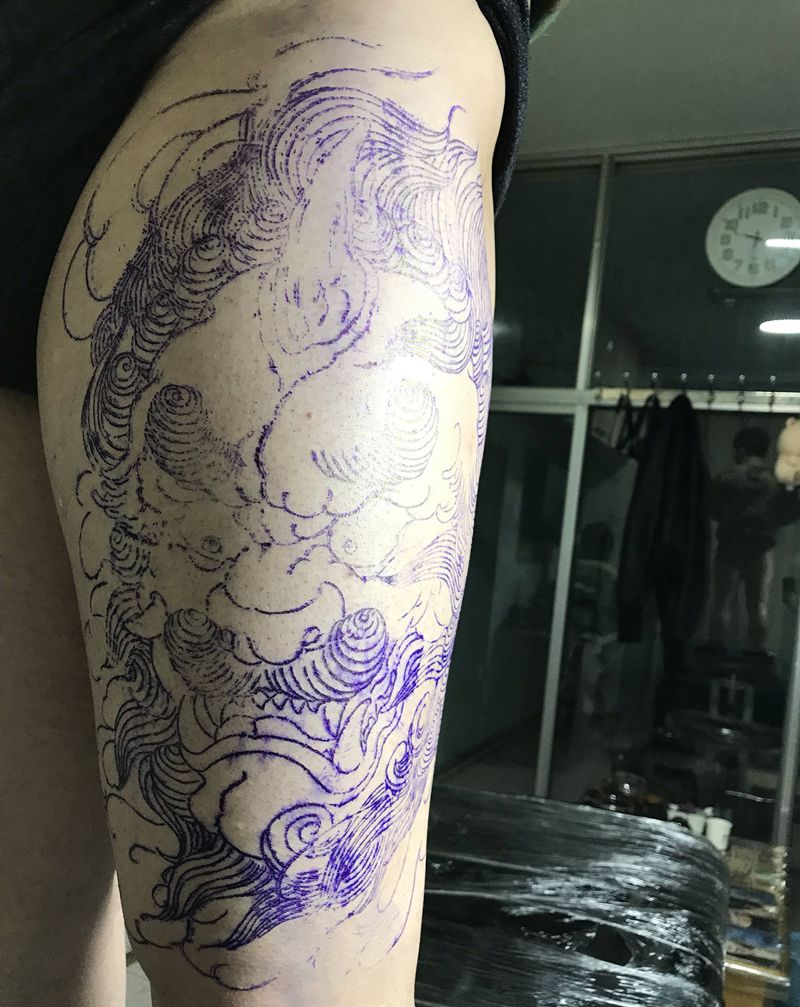 唐狮待续纹身图片_腿部新传统纹身图案