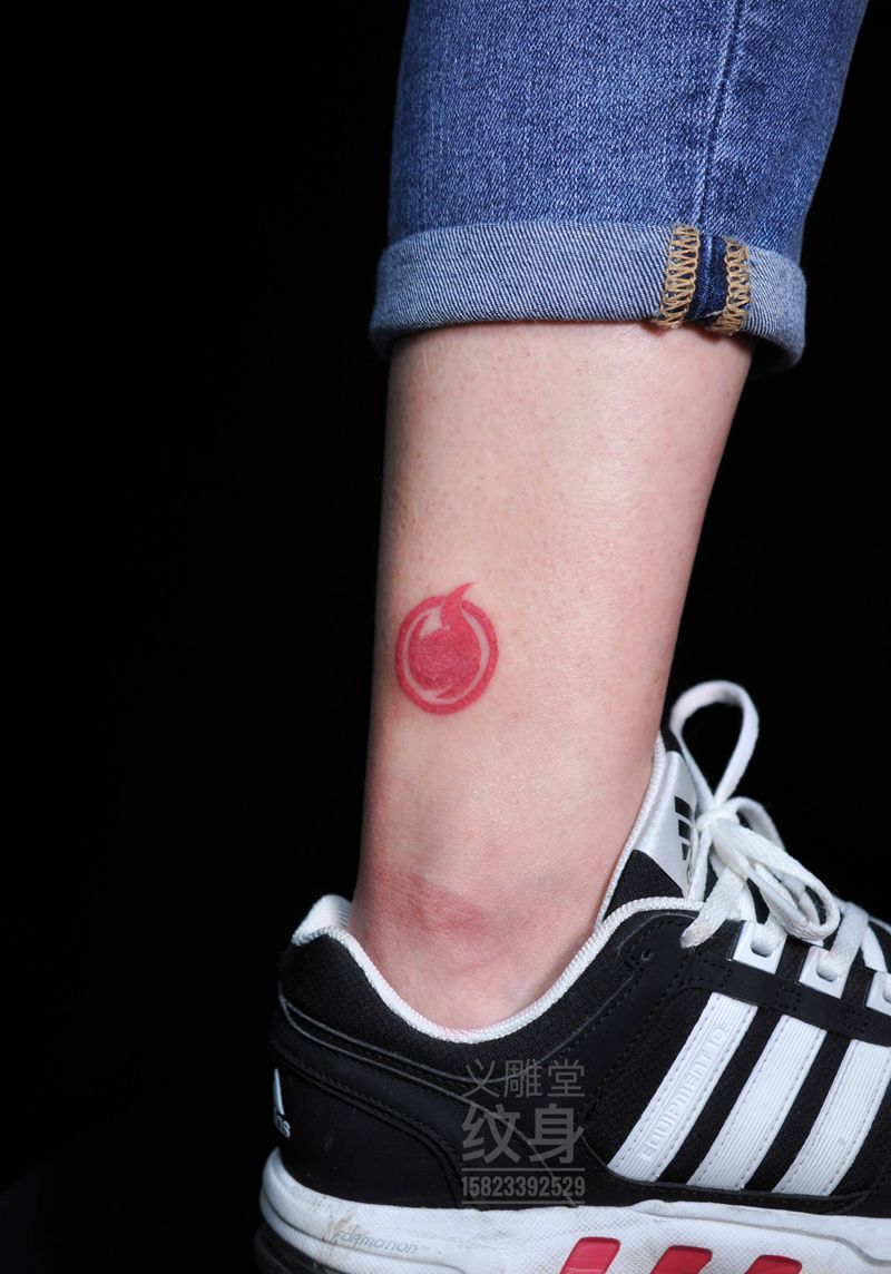 小恶魔纹身纹身图片_脚部图腾重庆义雕堂刺青纹身图案