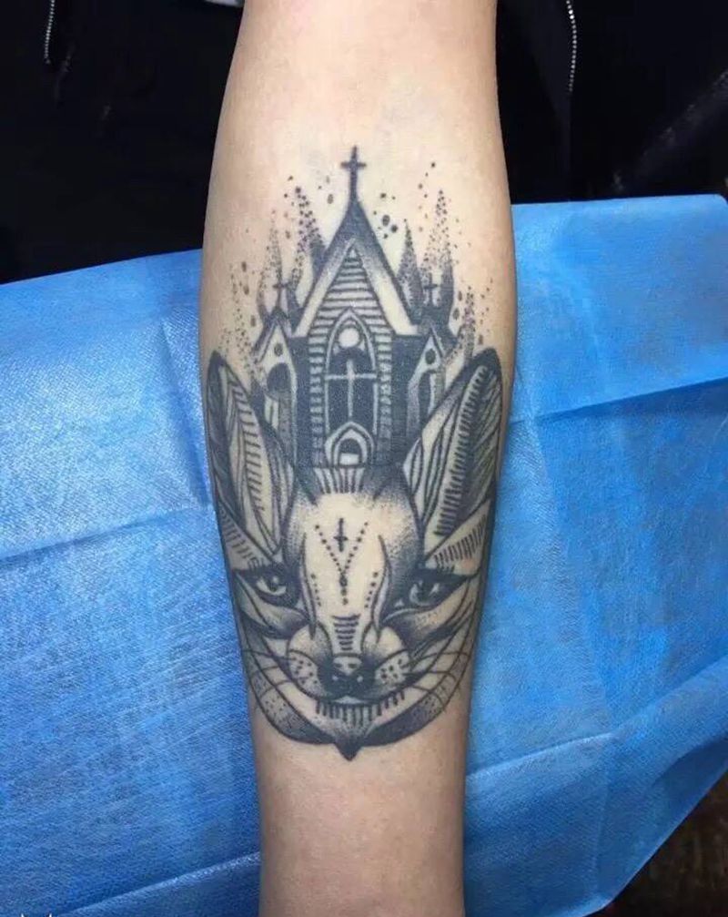 洗…纹身图片_臀部纹身图案