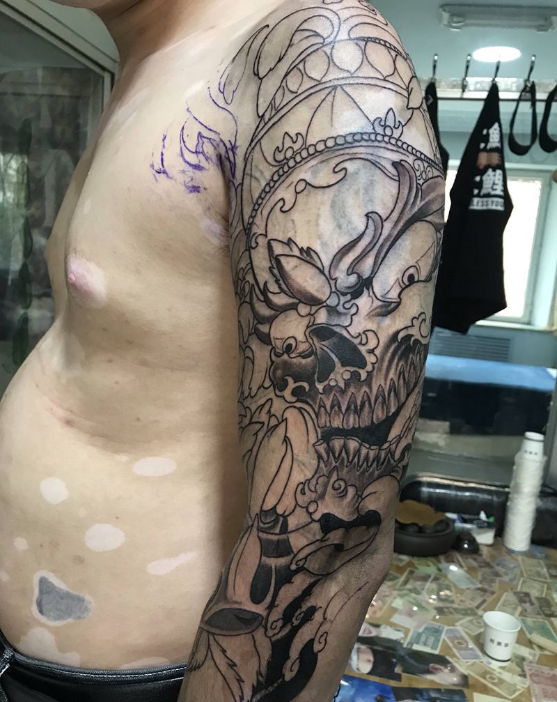 花臂遮盖纹身图片_臀部纹身图案