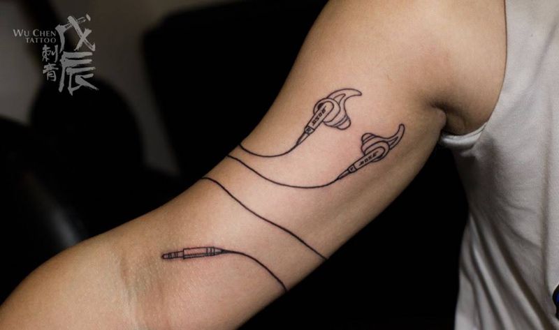 耳机纹身图片_成品手臂欧美清新几何小清新个性另类手臂纹身图案