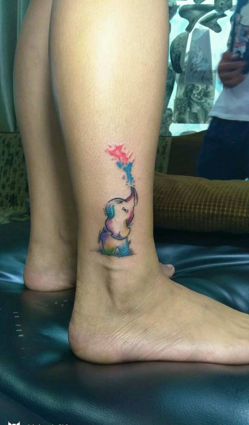 水彩象纹身图片
