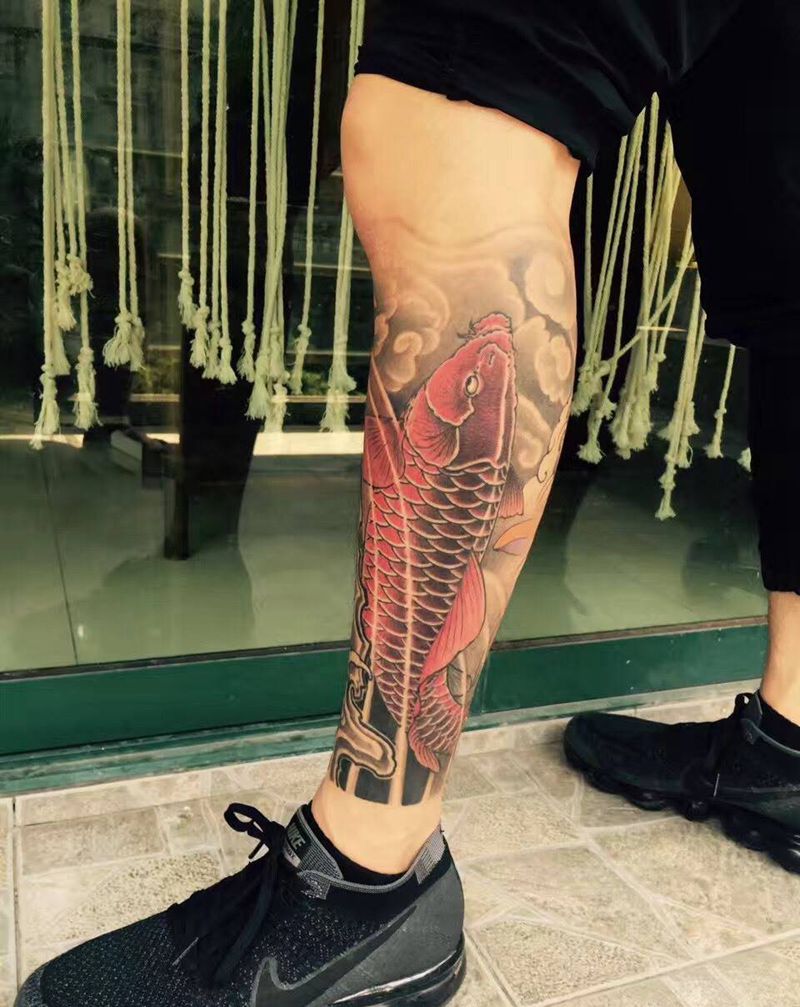 鲤鱼包小腿纹身图片_成品手臂腿部背部传统纹身图案