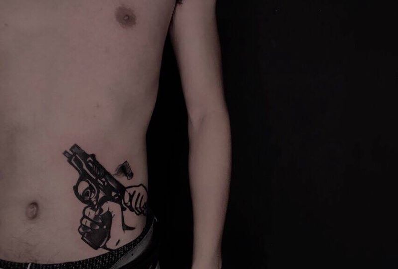 枪纹身图片