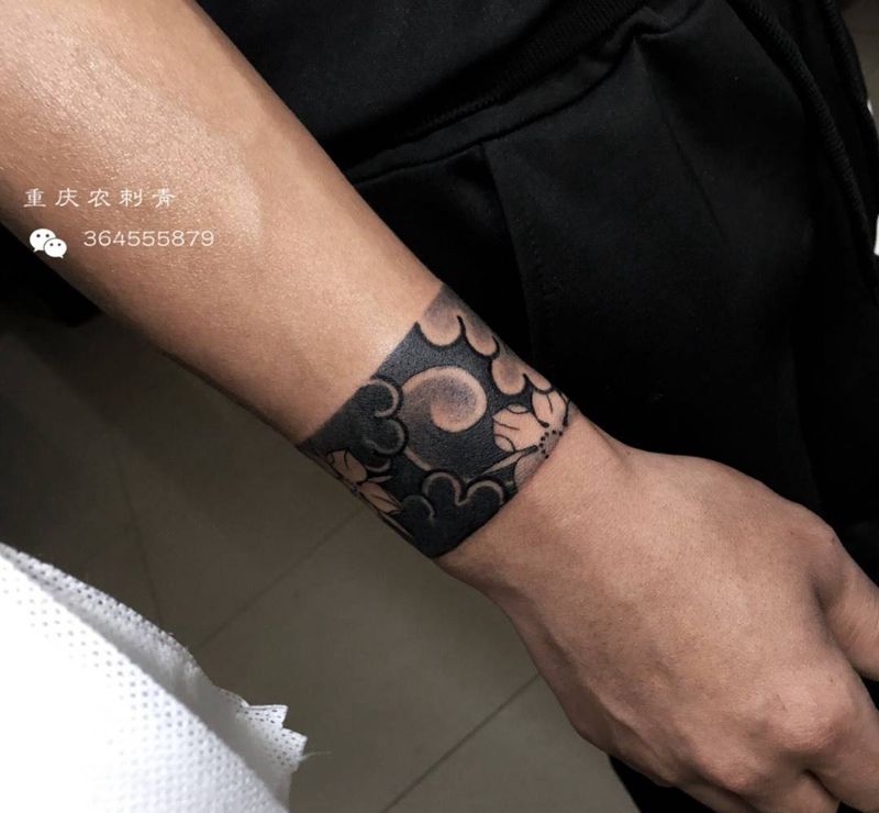 臂环遮盖纹身图片_手臂手部老传统新传统花海浪纹身图案