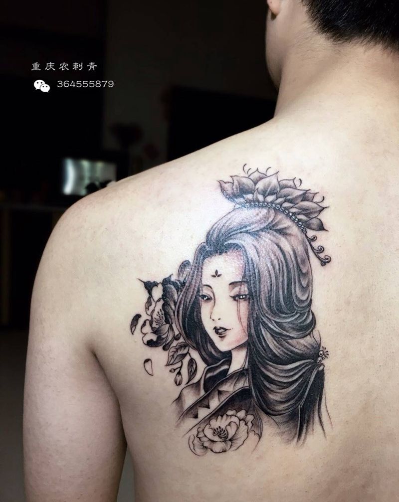 艺妓纹身图片_背部肩部新传统艺妓纹身图案