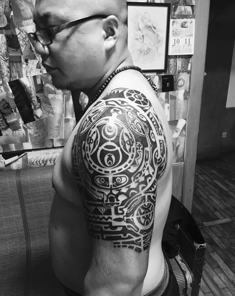 巨石强森  来一个纹身图片