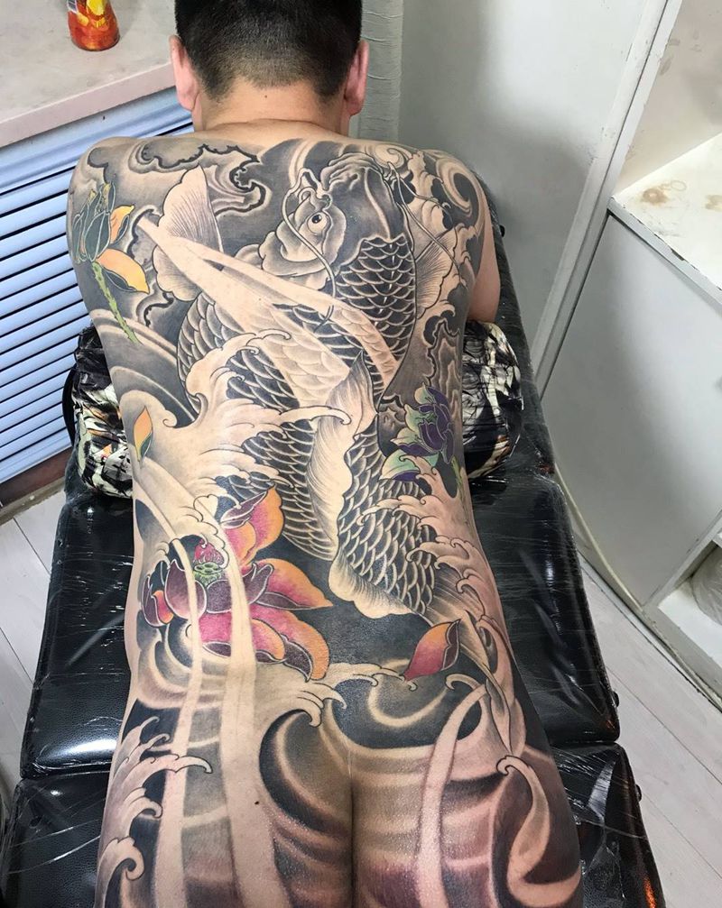 接大腚纹身图片